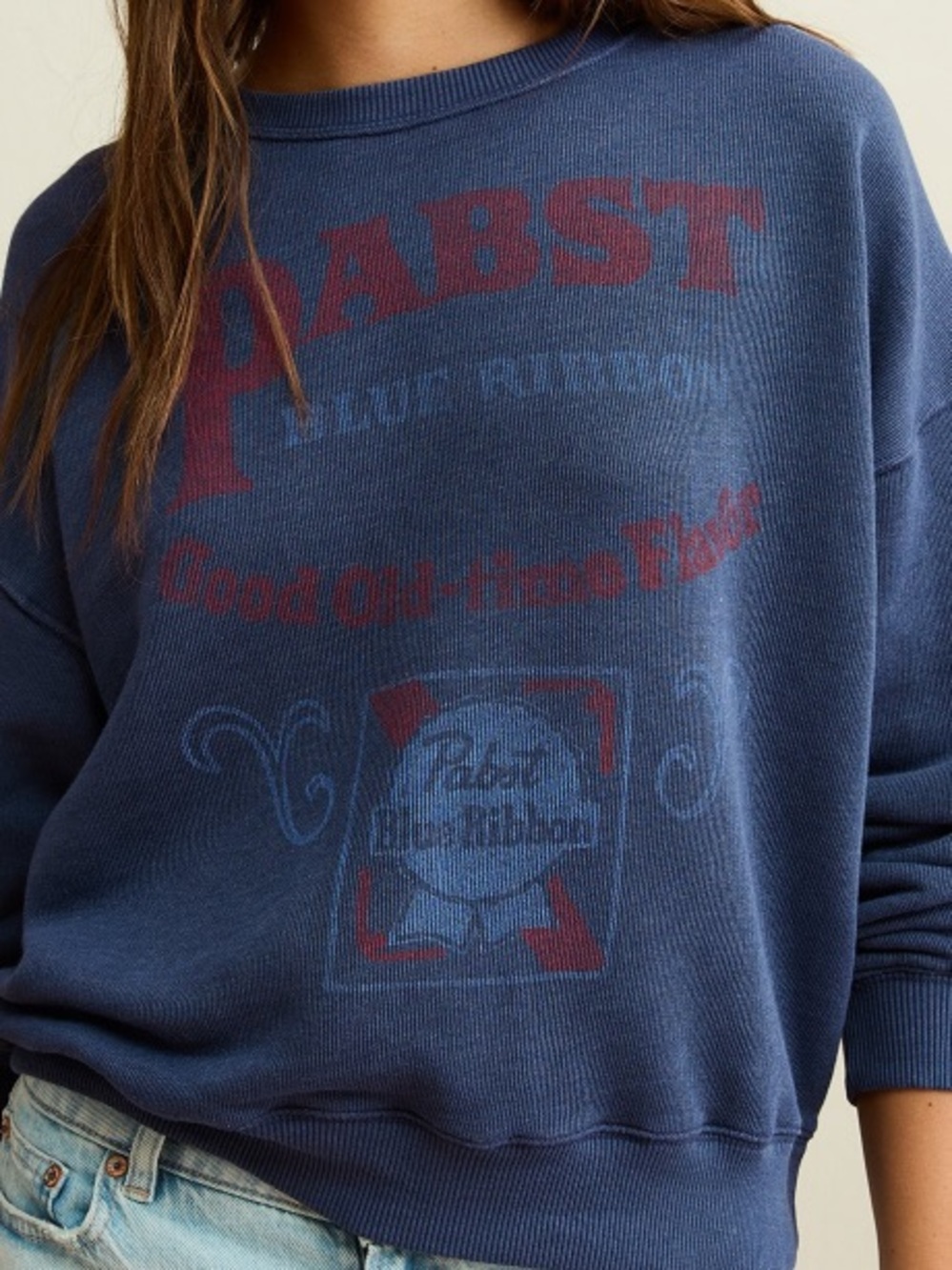 NWOT American Eagle - Blue Ribbon Graphic Crewneck Sweater - Blue SU1